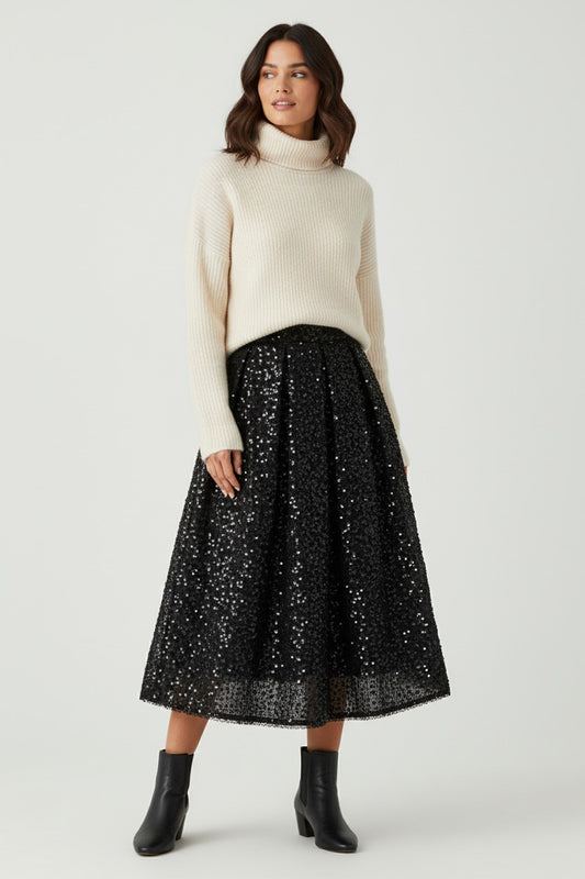 In autumn, this black high-waisted skirt, adorned with beads, sequins, and pleats, is perfect for attending banquets.ļ¼SAW0014ļ¼