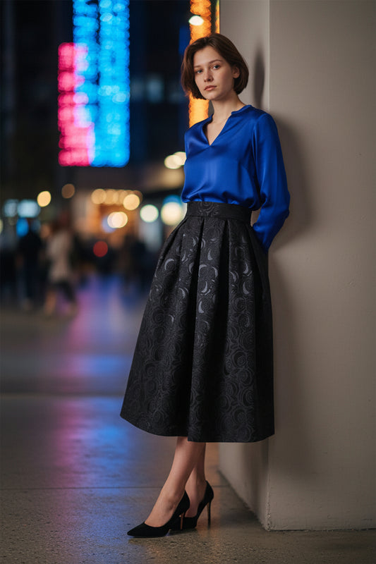 Embroidery details, zippers, pockets, polyester fabric, high-waisted design, suitable for Autumn. (SAW0016).