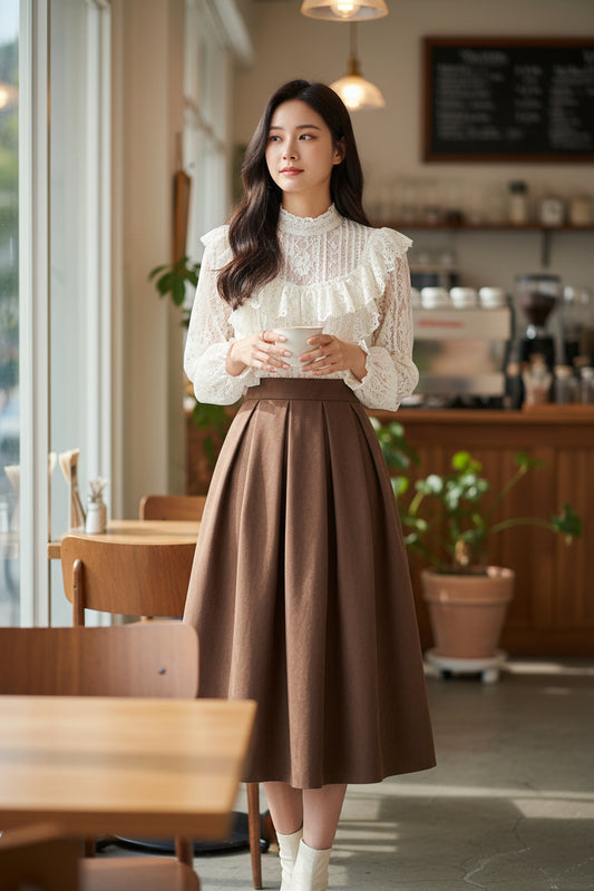 Features include pleats, a zipper, a high waist, and a simple design. Suitable for autumn and winter. （SAW0011）